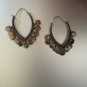 Dangle earrings